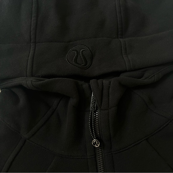 Lululemon Scuba Full-Zip Cropped Hoodie Black - Picture 6 of 6